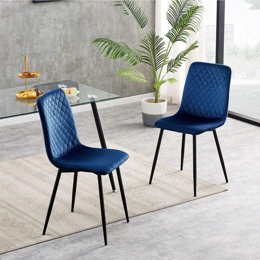 Sillas de comedor MCC Direct en conjunto de 4 piezas Hechas de terciopelo, patas de metal, sillas Lexi, sillas de diseño