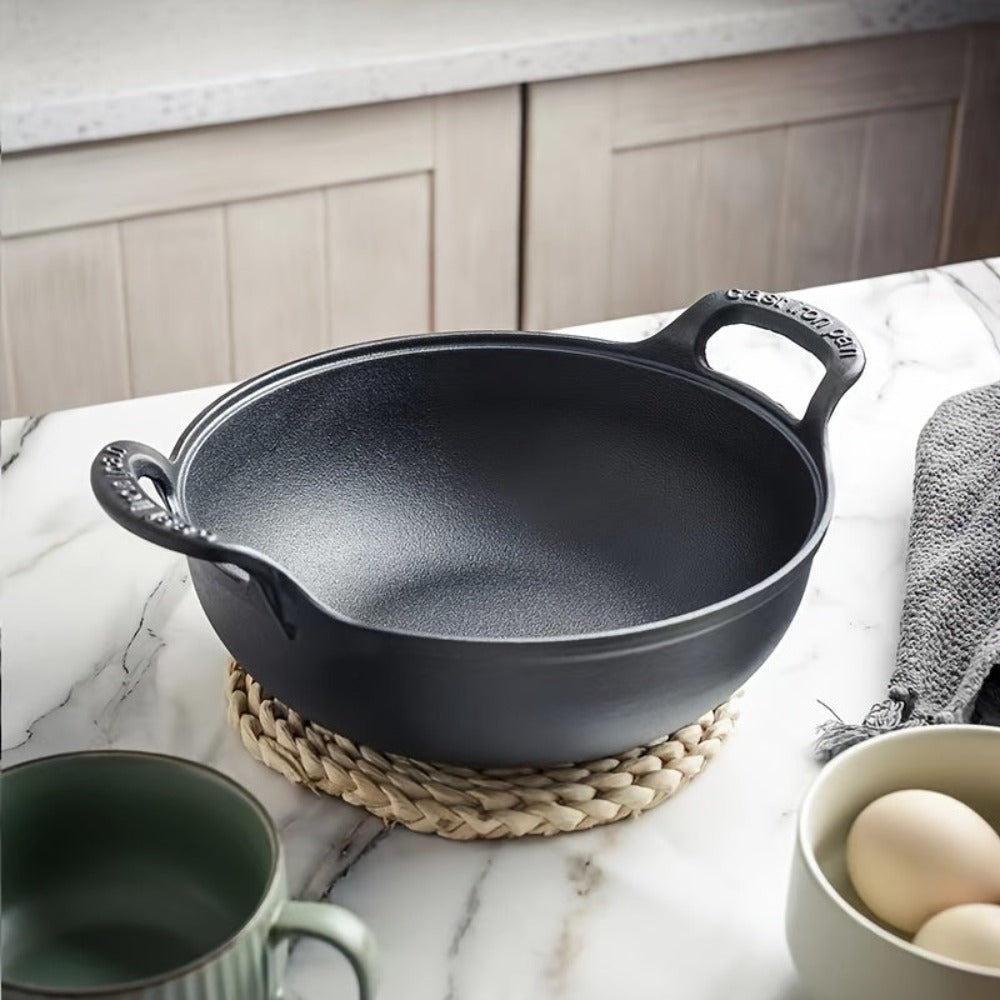 Wok de hierro fundido de 7.87 pulgadas con mango de anillo — Wok pre-temperado con revestimiento antiadherente y fondo plano, apto para placas de inducción, estufas de gas, estufas eléctricas, hornos y parrillas. Incluye una tapa. Ideal para camping inter