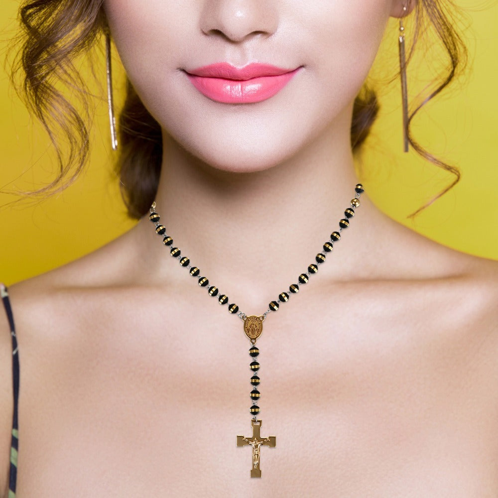 Collar de Rosario de 60 cm para Hombres y Mujeres con Colgante de Crucifijo Dorado de la Virgen María y Jesucristo - Cuentas Negras de Oración Religiosa, Cadena de Bolas para la Fe Católica, Uso Diario y Regalos de Navidad (Unisex)
