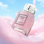 Este atractivo perfume en spray para mujer presenta un aroma a rosa con notas frescas y cautivadoras, mostrando un atractivo distintivo. Es una excelente opción tanto para eventos de negocios como sociales, presentado en un diseño de botella premium.