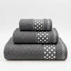 Juego de Toallas de Algodón 100% (3 Piezas) - Incluye Toalla de Tocador, Lavabo y Ducha | Tacto Suave, Ultra Absorbentes con Diseño Elegante de Lunares | Set Premium para Baño
