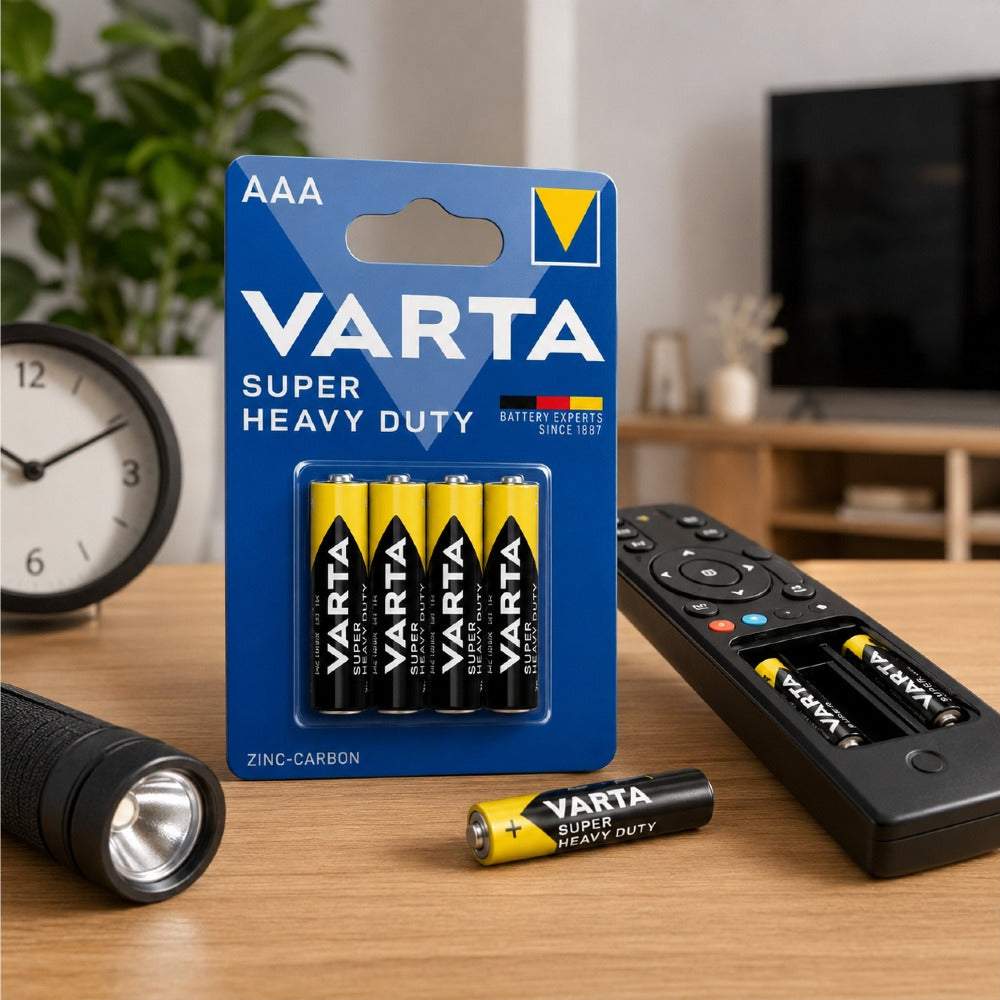 Caja de 12 pailas de 4 pilas AAA VARTA Super Heavy Duty de zinc-carbón de 1.5V R03 para controles remotos y relojes