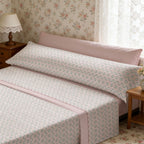 Juego de cama prémium de tres piezas: sábana bajera, sábana y funda de almohada. Suave y cómodo, disponible en varios colores y tamaños, fácil de cuidar.