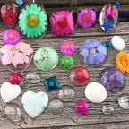 Kit de moldes de resina para joyería con bandejas para colgantes, 30 piezas de colgantes de 5 estilos y 1 molde de silicona para fundir joyería de epoxi para manualidades de colgantes y creación de regalos de joyería DIY