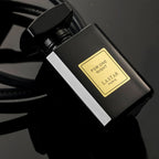 Colonia de Feromonas para Hombre, Clásica y Elegante, Aroma Fresco y Duradero para Caballeros, 55 ml, Fragancia Amable y Atractiva para Hombre con Notas Amaderadas, Eau de Toilette en Spray Portátil, Ideal para Negocios, Viajes de Oficina, Regalo de Cumpl