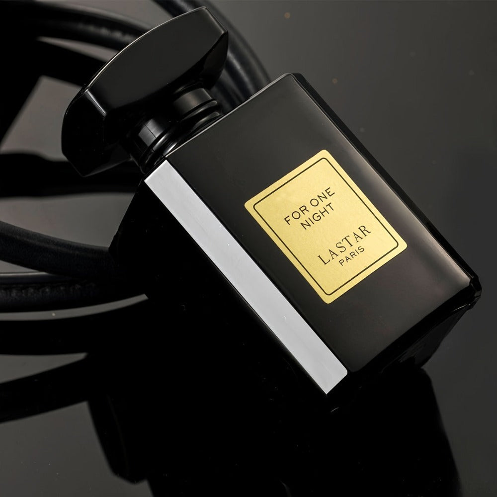 Colonia de Feromonas para Hombre, Clásica y Elegante, Aroma Fresco y Duradero para Caballeros, 55 ml, Fragancia Amable y Atractiva para Hombre con Notas Amaderadas, Eau de Toilette en Spray Portátil, Ideal para Negocios, Viajes de Oficina, Regalo de Cumpl