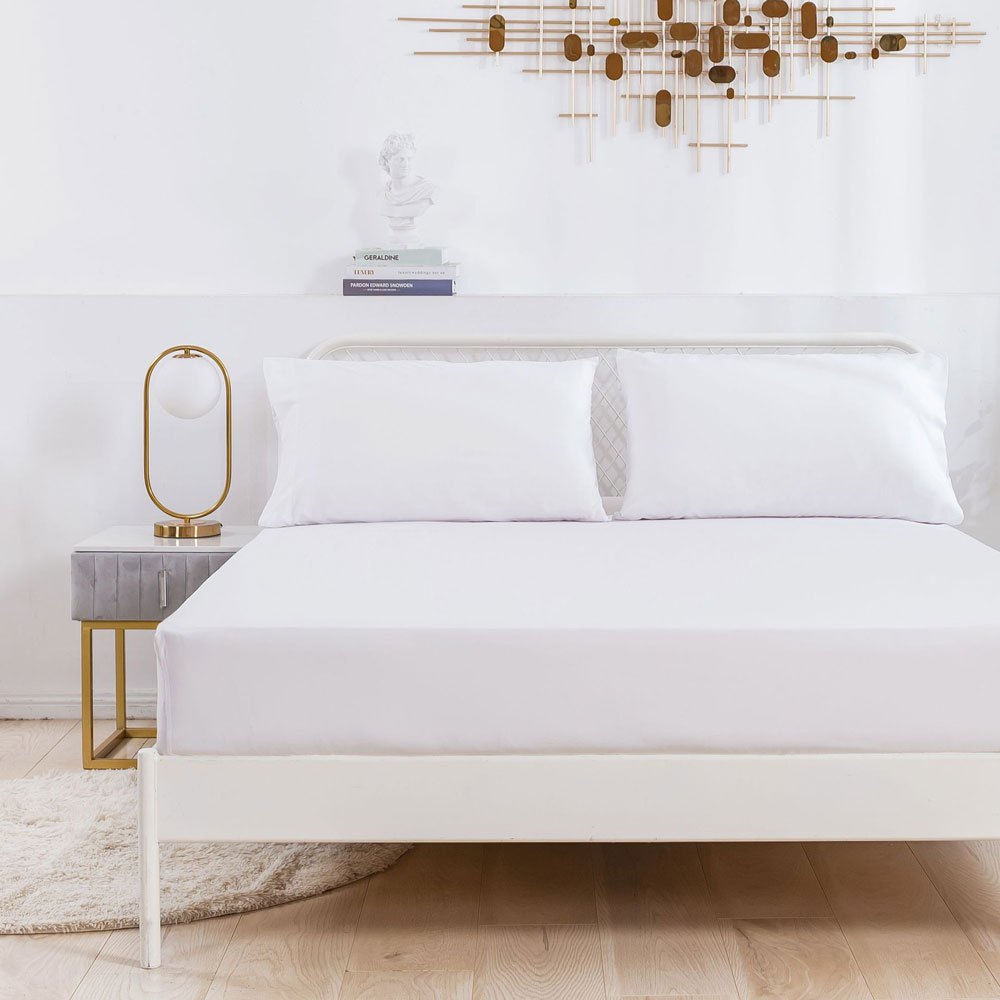 Sábana bajera ajustable para camas de 90/135 /150 x 200cm – Suave, cómoda y transpirable. 50% Microfibra de Poliéster y 50% Algodón ultrasuave. Ideal para colchones de entre 15 y 25 cm de altura