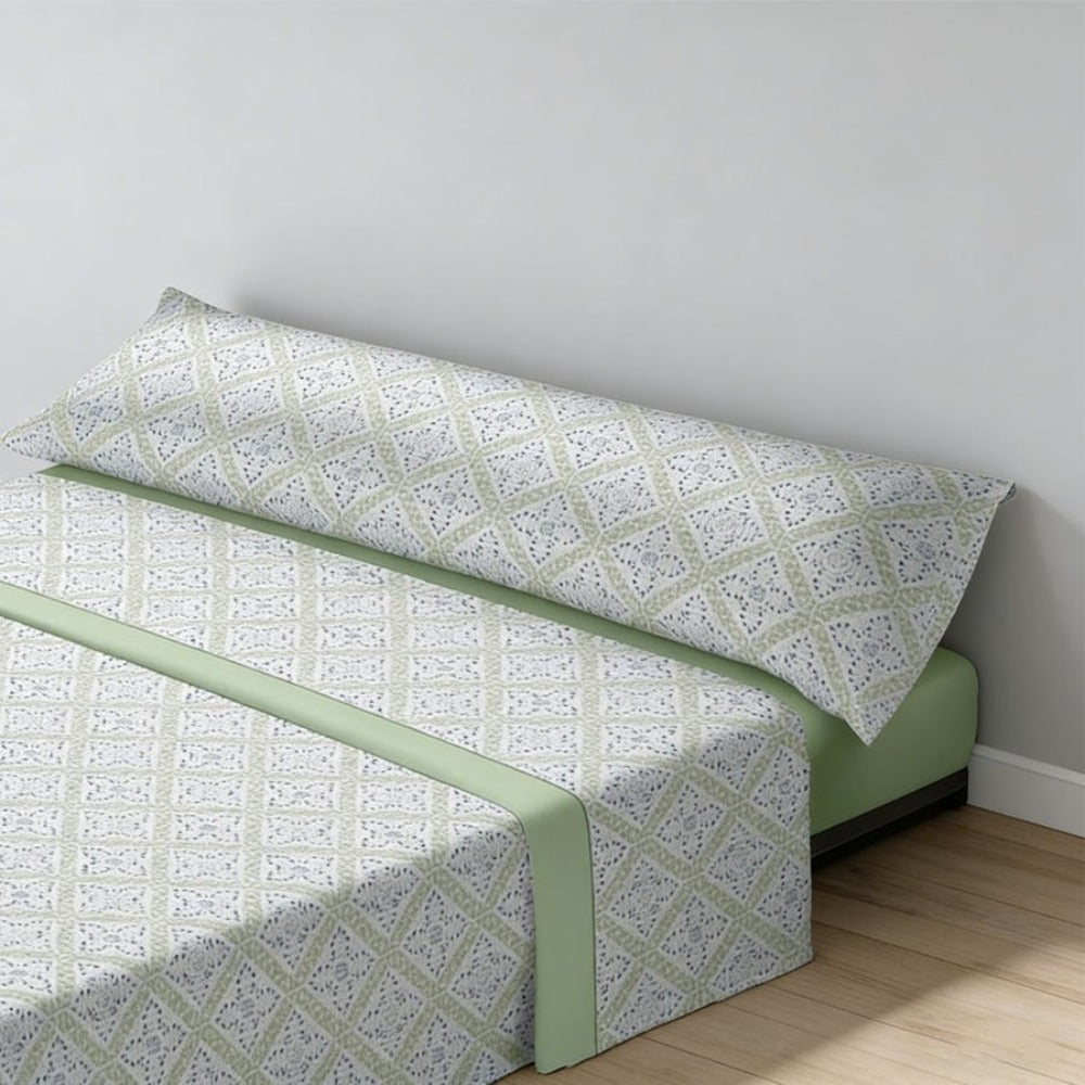 Juego de cama prémium de tres piezas: sábana bajera, sábana y funda de almohada. Suave y cómodo, disponible en varios colores y tamaños, fácil de cuidar.