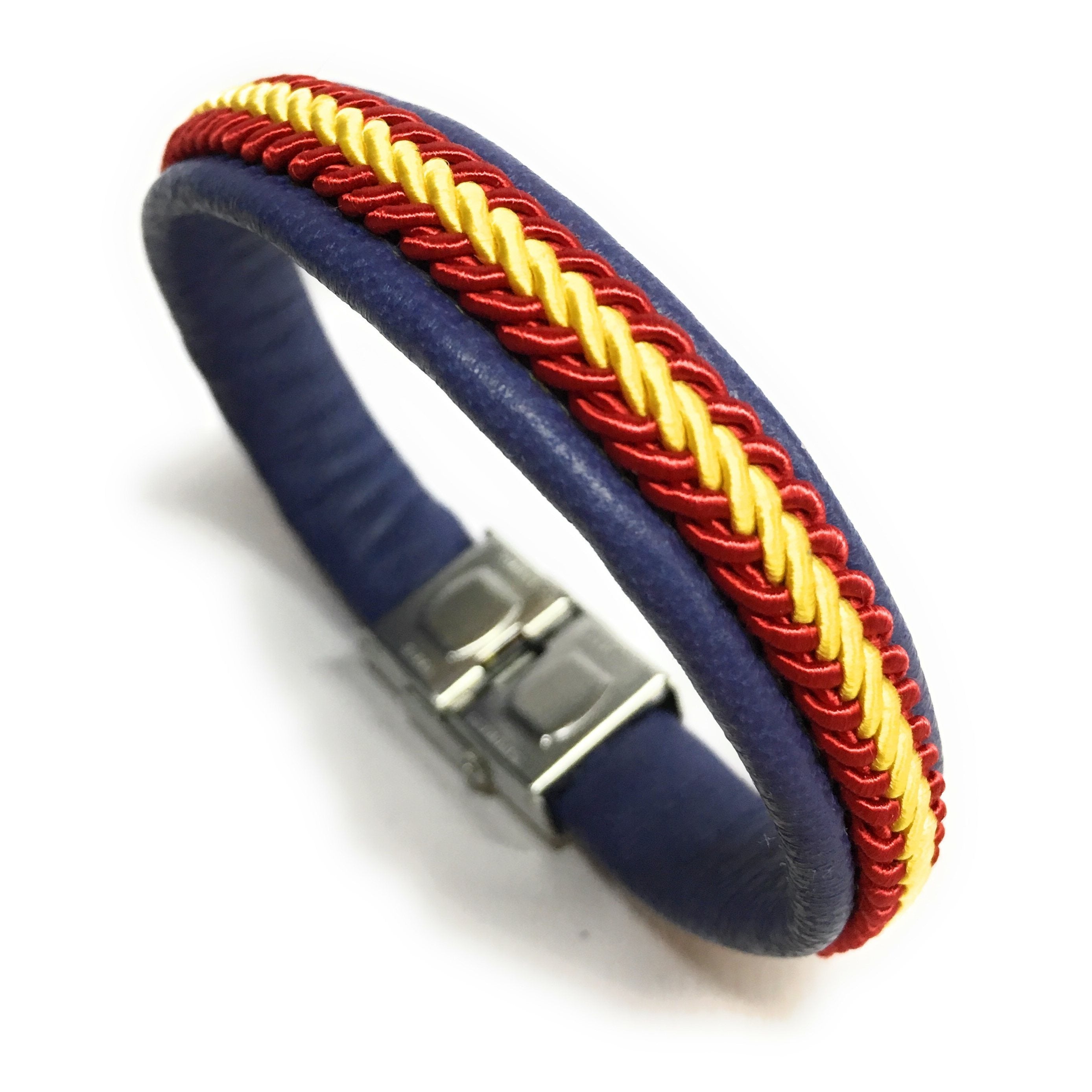 Pulsera De Piel Bandera De España (Hecho a Mano) | Complementos de Moda Unisex para Hombres y Mujeres de Estilo Atemporal y Elegante | Regalos Originales y Exclusivos