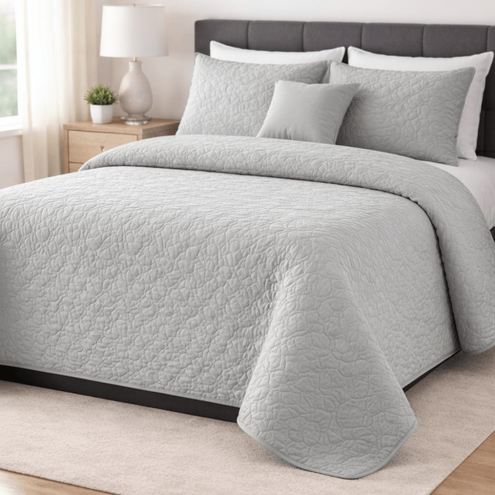 Colcha Bouti Verano Estampada Reversible – Microfibra Suave y Duradera, Antiárrugas, Secado Rápido, Ligera para Cama Individual 90 y Doble – Sin Fundas de Almohada