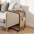 Mesa Auxiliar de Sofá de Doble Capa, Mesa de Sofá Compacta que Ahorra Espacio, Mesa Rodante con Bolsillo Lateral, Adecuada para una Sala de Estar con Ruedas Giratorias de 360 Grados en un Diseño en Forma de C
