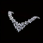 Conjunto de joyería para mujer en plata 925, collar y aretes, juego de dos piezas incrustado con zirconia sintética exquisita en forma de flor, moderno, hermoso, elegante y lujoso, decoración nupcial, regalo de boda para el Día de San Valentín con caja de