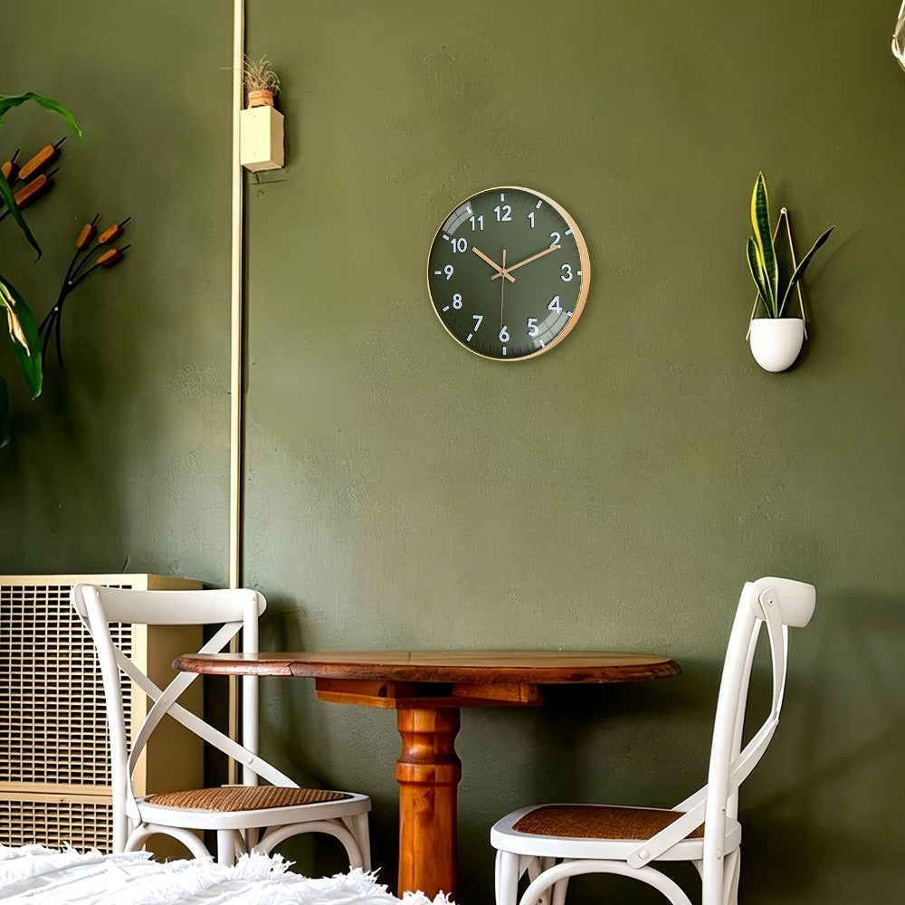 Reloj de pared digital 3D moderno y minimalista de 30.48 cm, marco de plástico dorado y fondo verde oscuro - Movimiento de cuarzo silencioso, funciona con pilas (pila AA no incluida) - Decoración elegante para el hogar para sala de estar, cocina u oficina