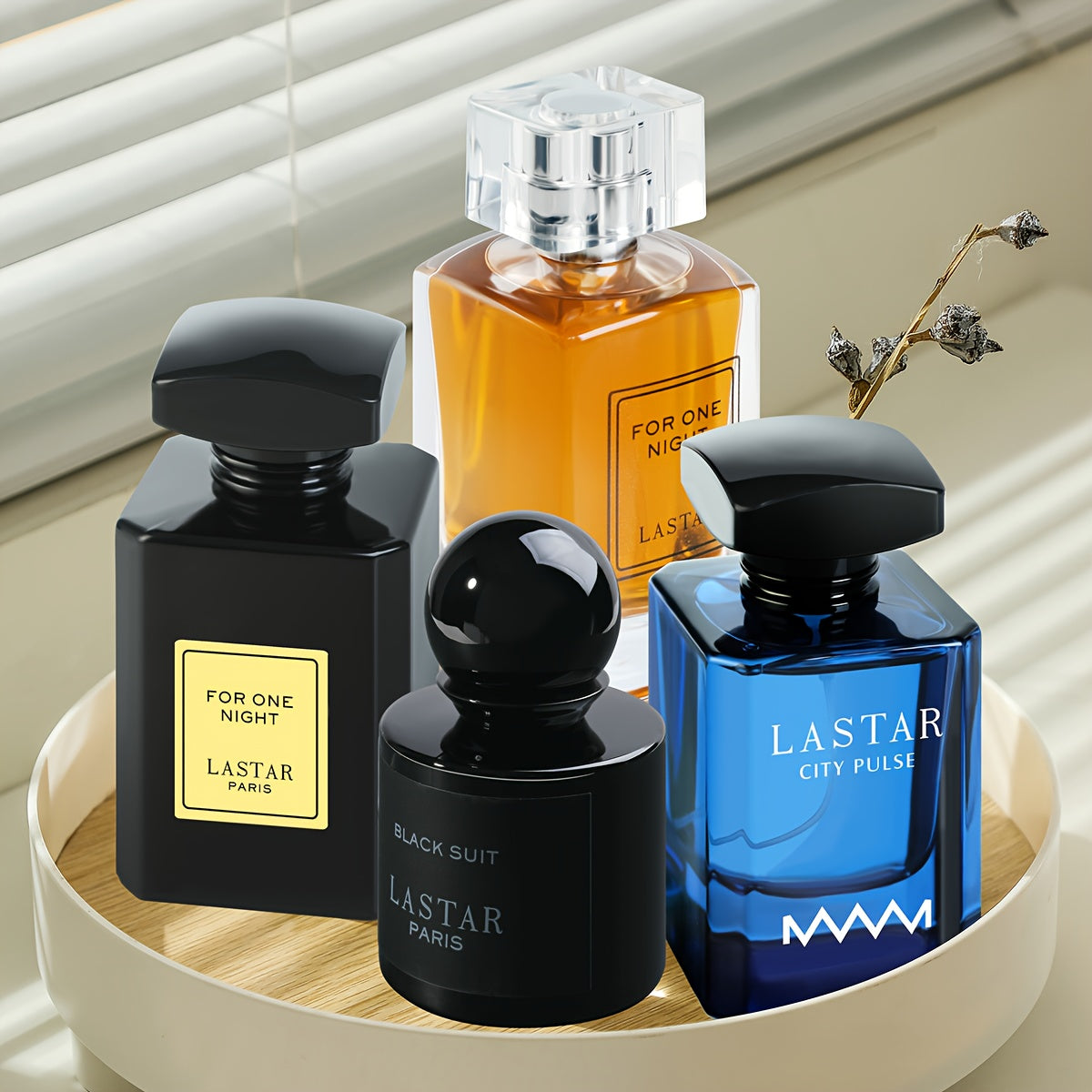 Set de Perfume para Hombre de Cuatro Frascos, Total, Notas Cálidas y Amaderadas y Notas Frutales Frescas, Fragancia Duradera, Colonia para Hombre, Que Mostrará Encanto, Creando un Ambiente Misterioso, Adecuado para Citas, La Primera Opción para un Regalo
