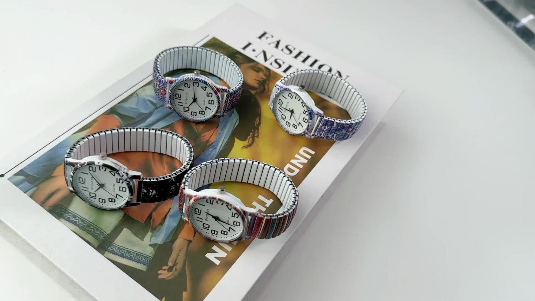Reloj de Mujer Jewelrywe con Brazalete Elástico de Metal, Estilo Étnico Boho Vintage Analógico de Cuarzo, Reloj Casual de Mujer con Brazalete Elástico de Aleación y Esfera con Números Árabes Grandes