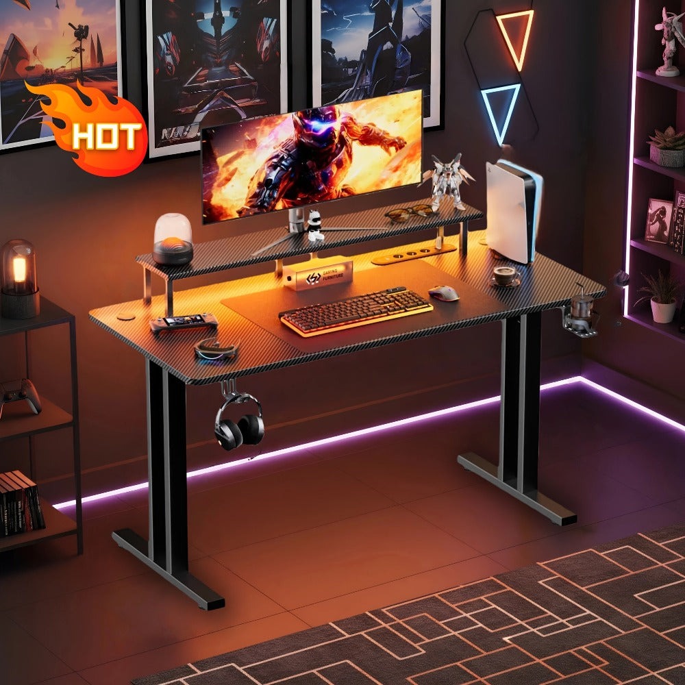 Escritorio Gaming RGB con Tomas de Corriente y Soporte para Monitor, Estación de Trabajo Ergonómica para Computadora, Mesa de Fibra de Carbono Grande para Oficina en Casa con Portavasos y Gancho para Auriculares, Regalos de Navidad,