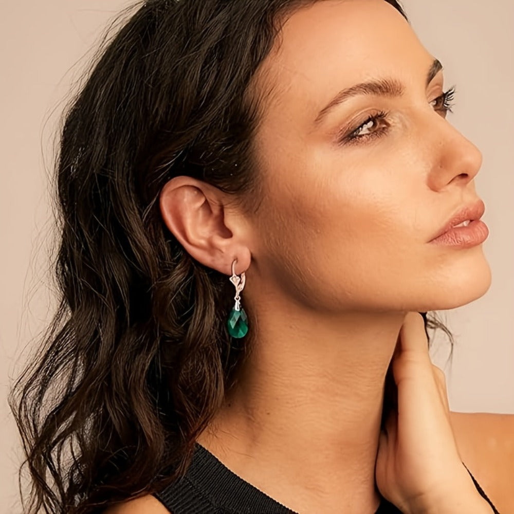 Arete de Cristal Sintético Verde Elegante en Plata 925 para Mujeres, Regalo Perfecto para San Valentín, Navidad y Uso Diario, Incluye Caja de Regalo Hermosa