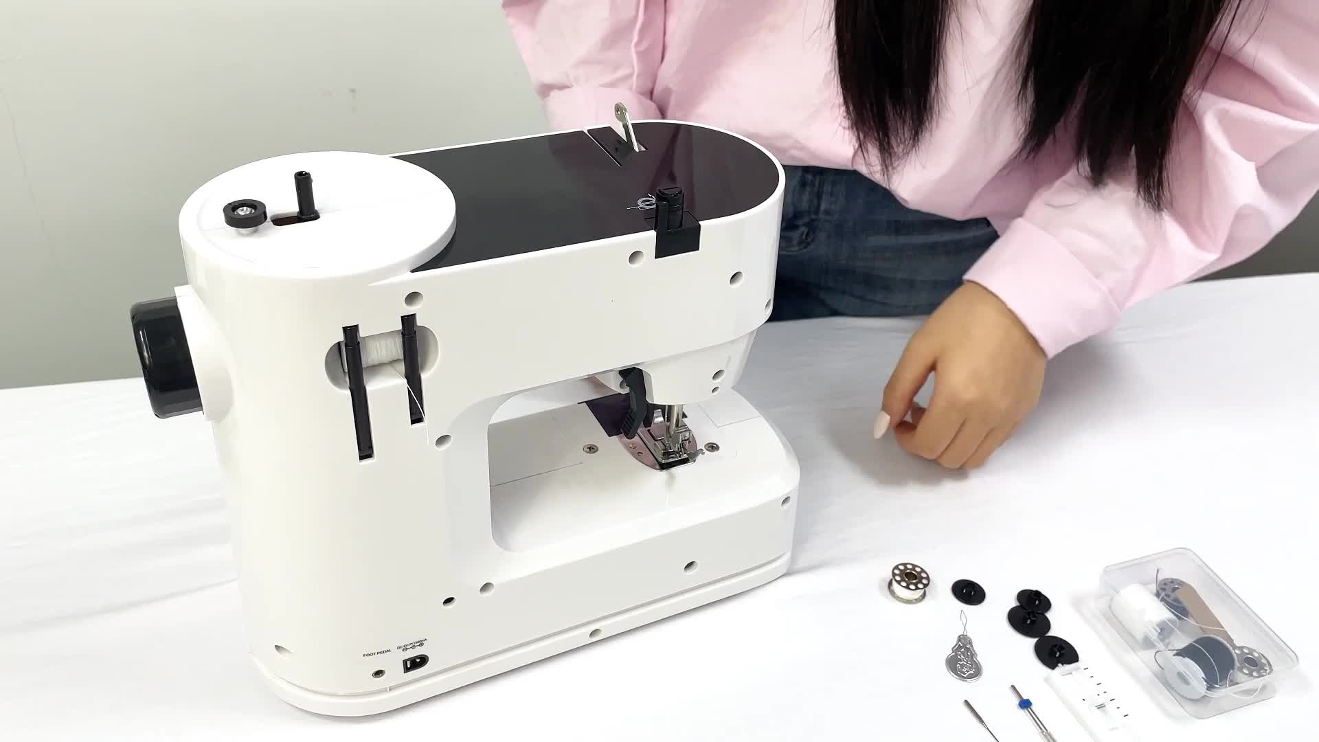 Máquina de coser eléctrica, 638 Mini Máquina de coser eléctrica doméstica 41 puntadas con kit de costura de 42 piezas
