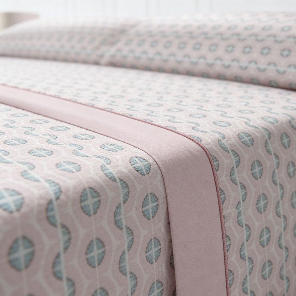 Juego de cama de 3 piezas con estampado de verano | Sábana bajera, colcha, funda de almohada | Estampado sencillo de hojas coloridas | Tela suave | 90 cm - Varios tamaños disponibles - Rosa detail image